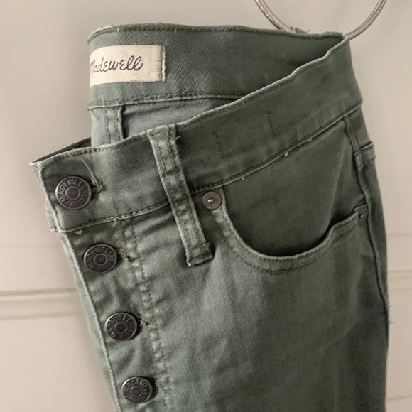 9" Mid-Rise Skinny Jeans: Garment-Dyed Button-Front Edition - Picture 4 of 6
